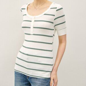 Women's Ivory and Teal Short Sleeve T-shirt Be Cool Size Large NWT